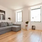 Daire My Lx Flat Castle Alfama *