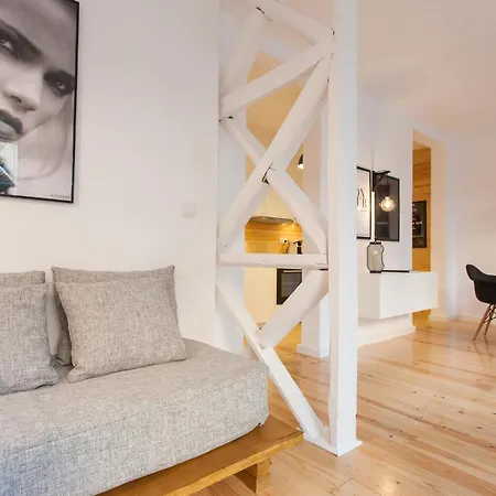 Апартаменти My Lx Flat Castle Alfama *